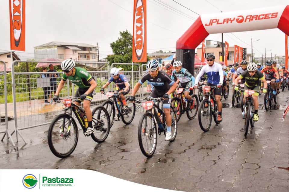 411 ciclistas de varias provincias del Ecuador y el vecino país de Colombia, participan en la competencia de cross country maratón “La Ruta del Guerrero”