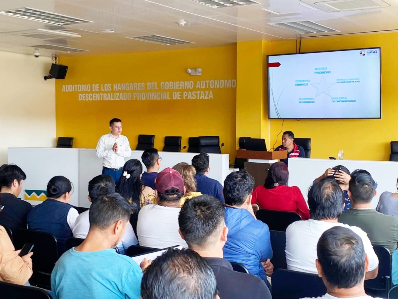 Capacitación y socialización Código de Ética.