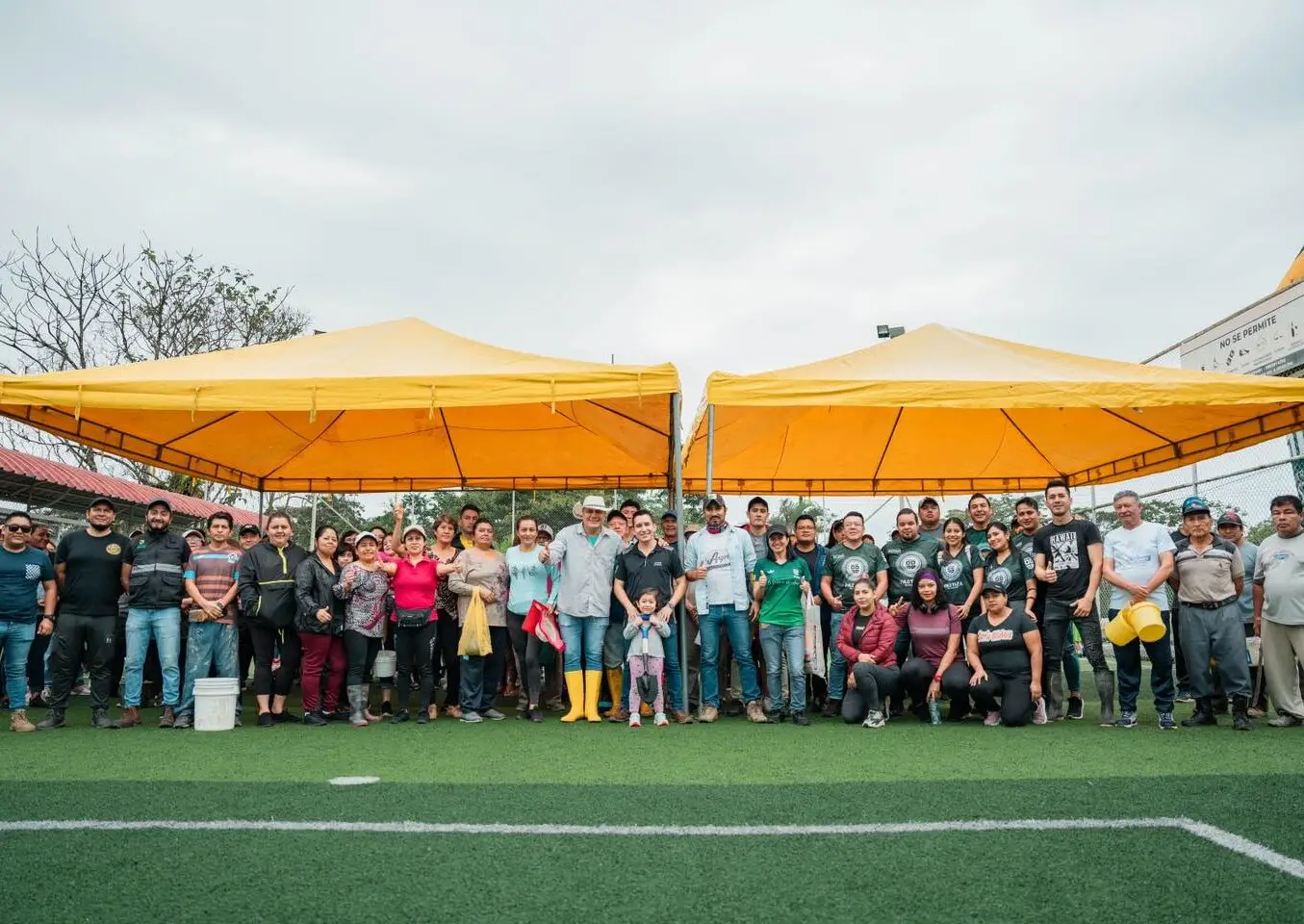 Personal del Gobierno Provincial y ciudadanía, participaron en la segunda jornada de restauración.