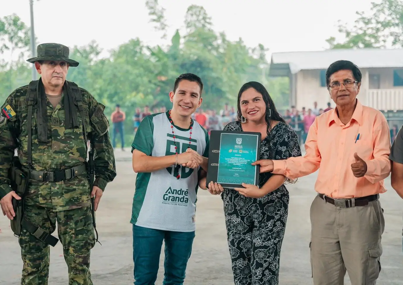 Entregamos el estudio de la repotenciación de la pista de aterrizaje de la parroquia Montalvo.