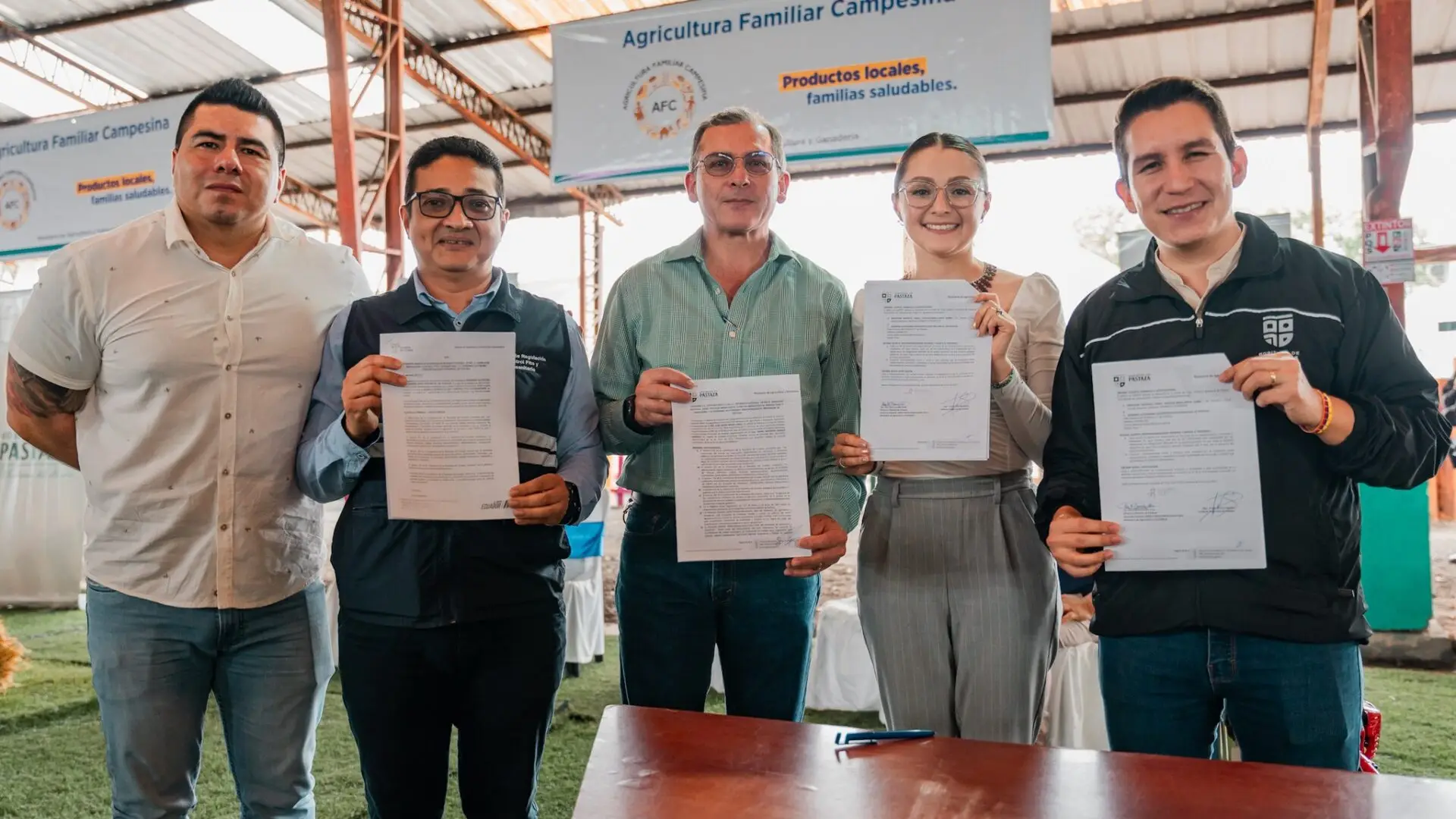 Firma de convenio de apoyo entre el MAG y el Gobierno de Pastaza.