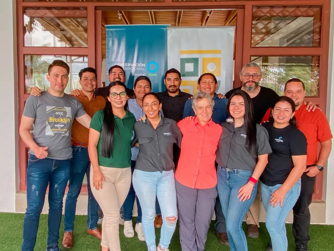 Taller con representantes y técnicos de las ONGs Conservación Internacional Ecuador, Byos y el Gobierno Provincial de Pastaza.