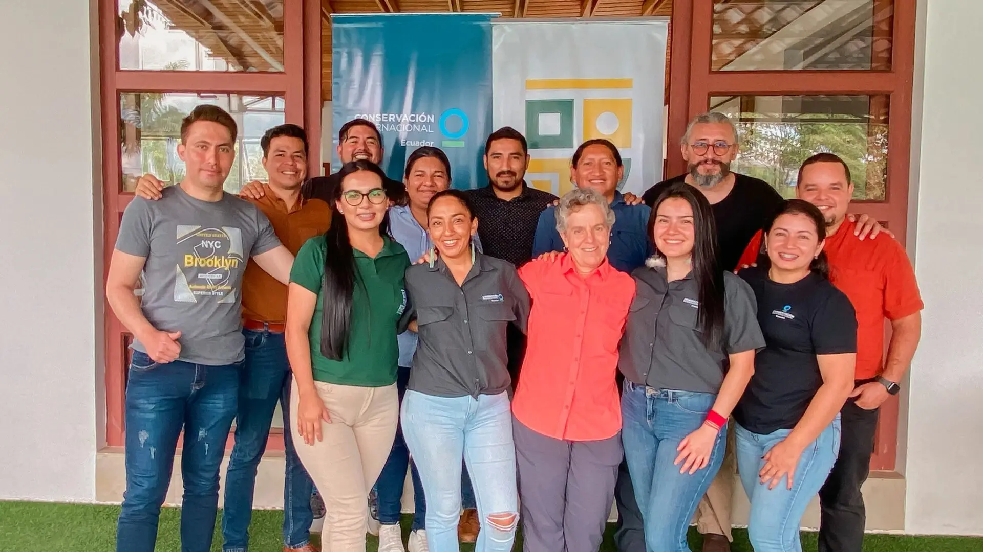 Taller con representantes y técnicos de las ONGs Conservación Internacional Ecuador, Byos y el Gobierno Provincial de Pastaza.