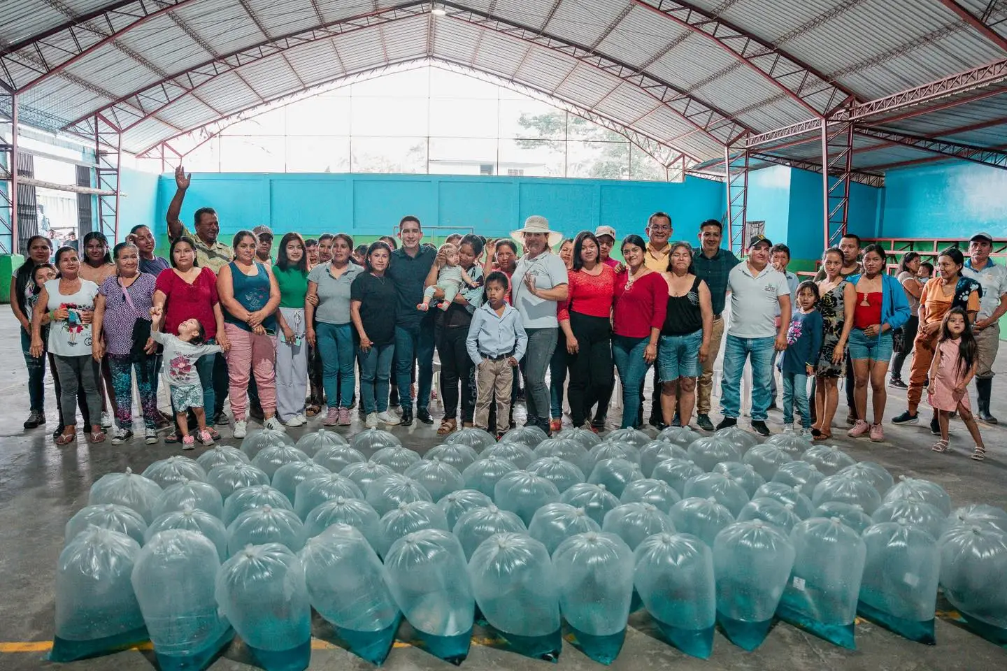 46.000 alevines de Tilapia se entregaron en la parroquia Simón Bolívar.