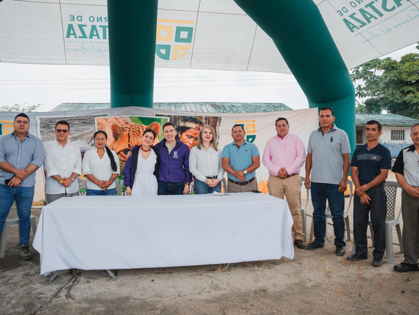 8.6 km de asfaltado unirán a las parroquias Diez de Agosto y El Triunfo.