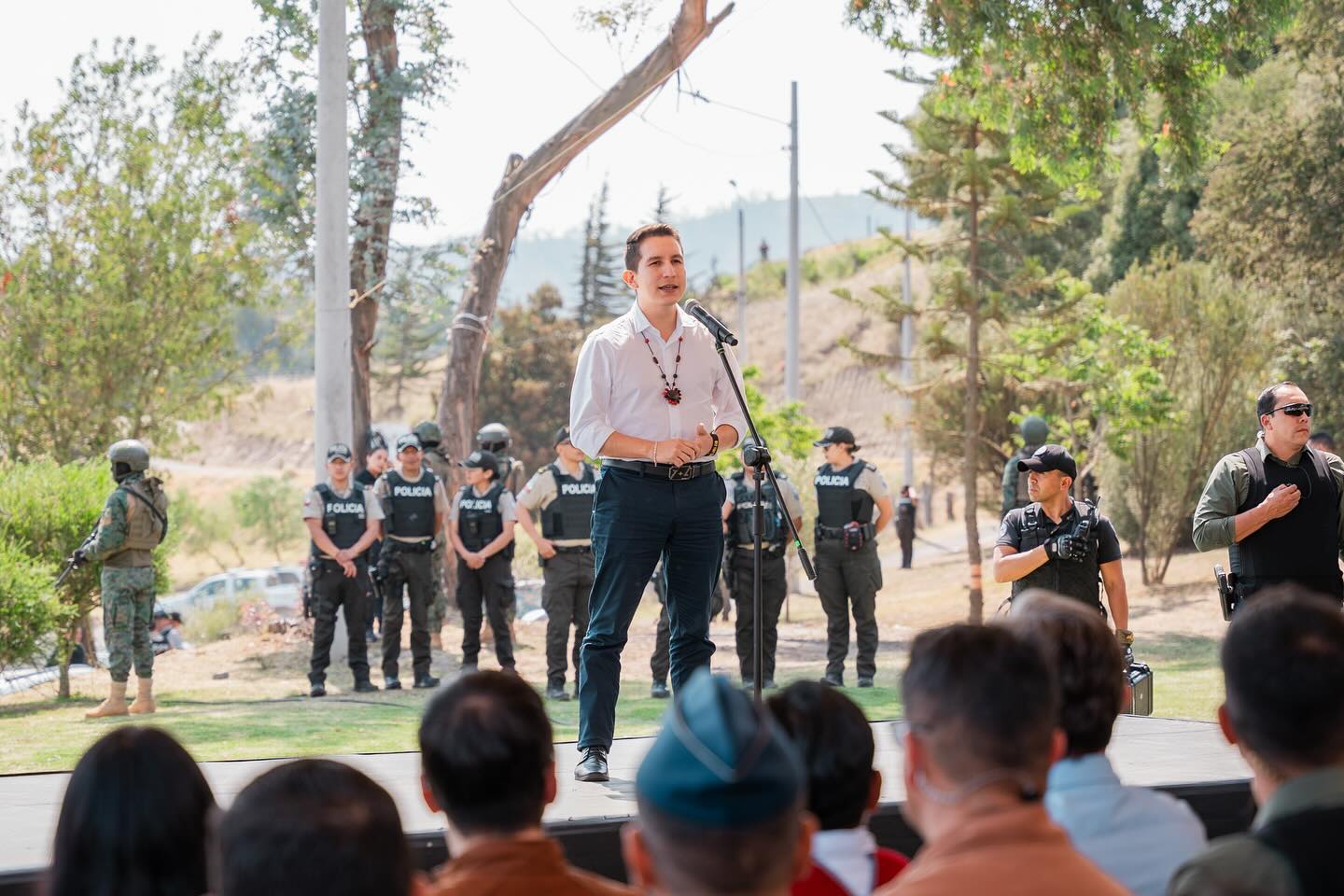 El prefecto André Granda participó en el evento público: Transferencia de 4 millones a los GAD de Sierra Centro y Pastaza.