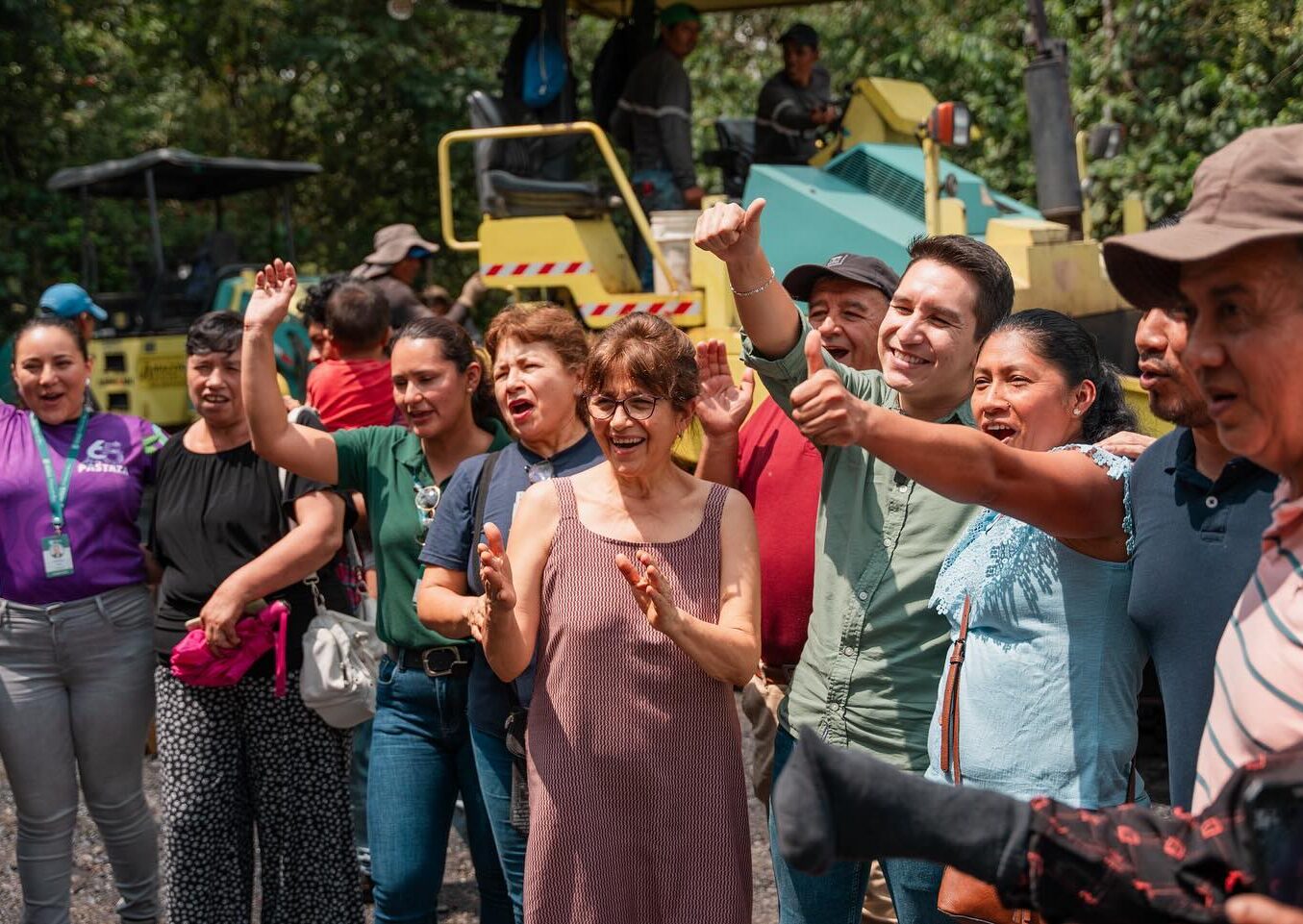 Empezó el mantenimiento asfáltico en el sector “La Casa del árbol “.