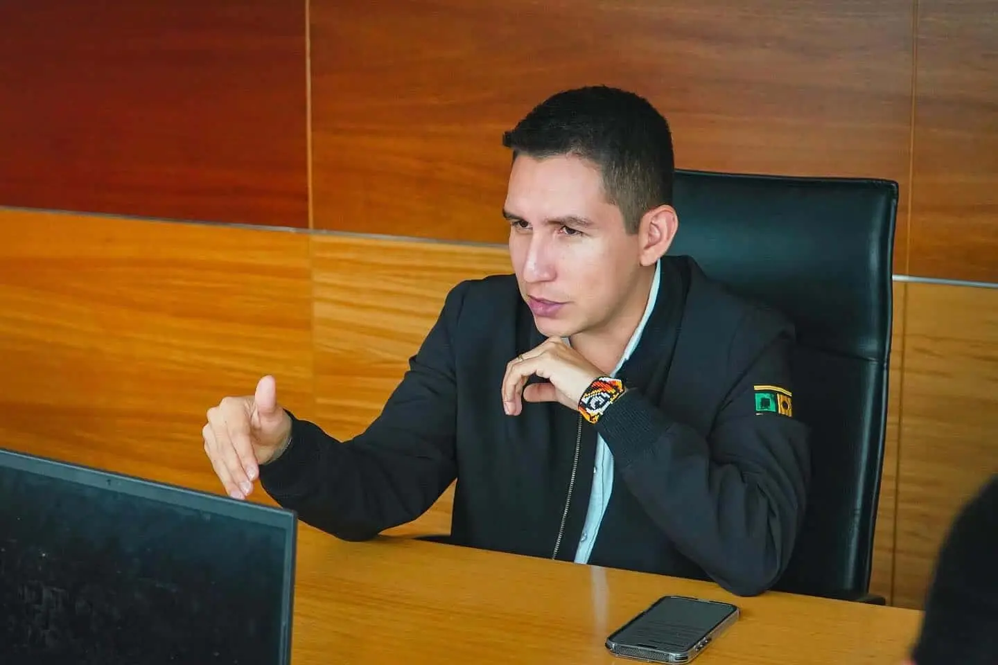 La situación actual de la vía Puyo - Baños fue la principal temática tratada en la reunión entre el Prefecto André Granda y el Ministro de Obras Públicas.