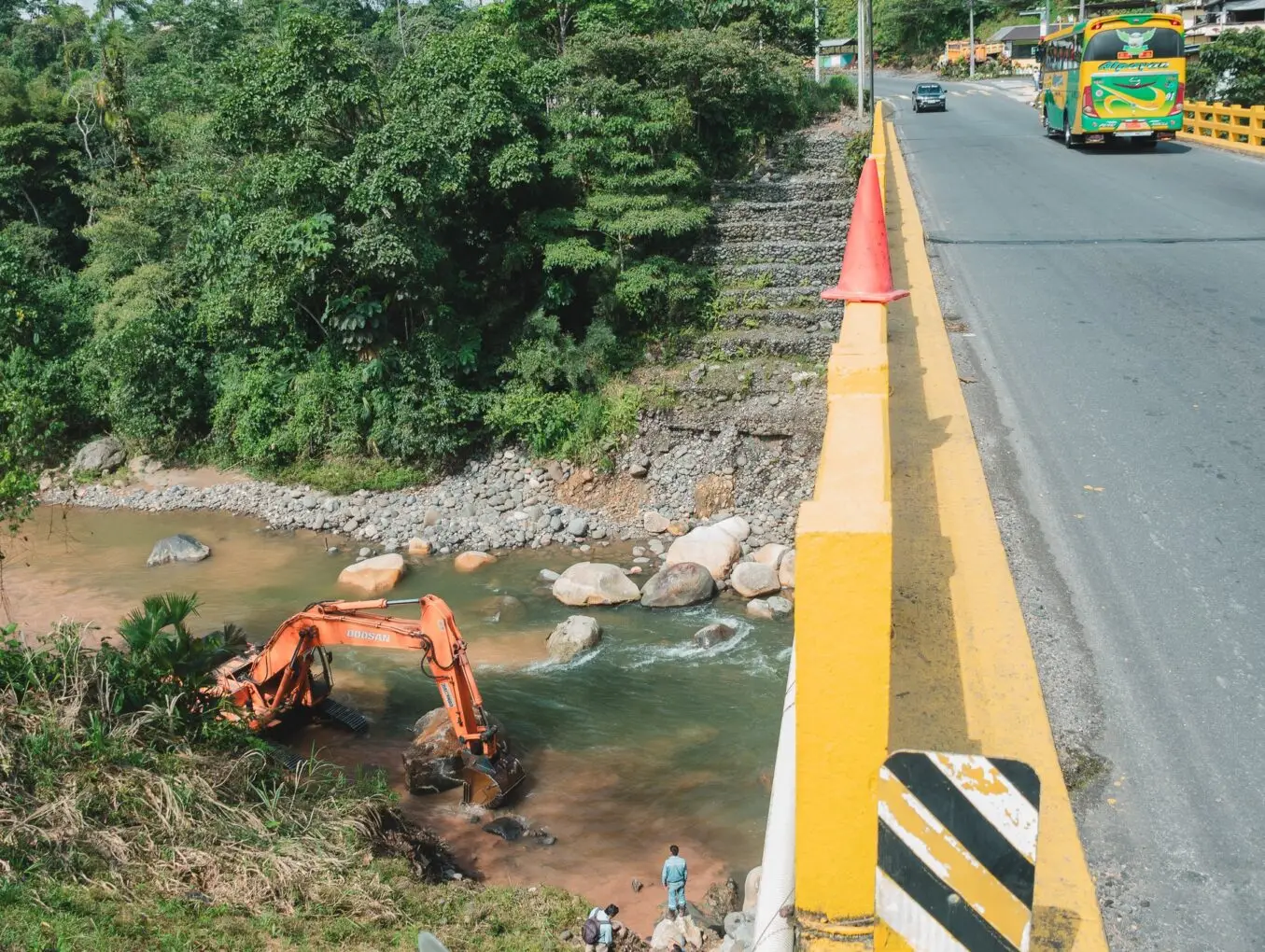 El Gobierno de Pastaza trabaja en el puente de Bellavista