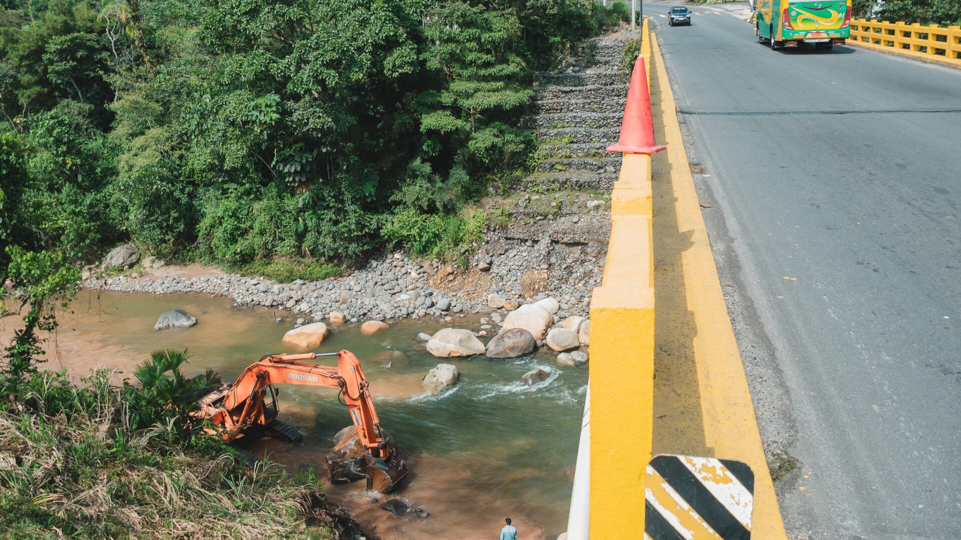 El Gobierno de Pastaza trabaja en el puente de Bellavista