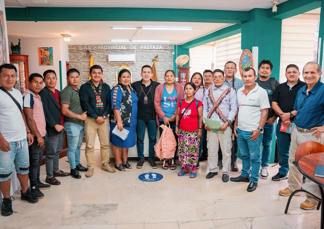 André Granda, prefecto de Pastaza, recibió la visita de representantes y ciudadanos del sector Shuar.