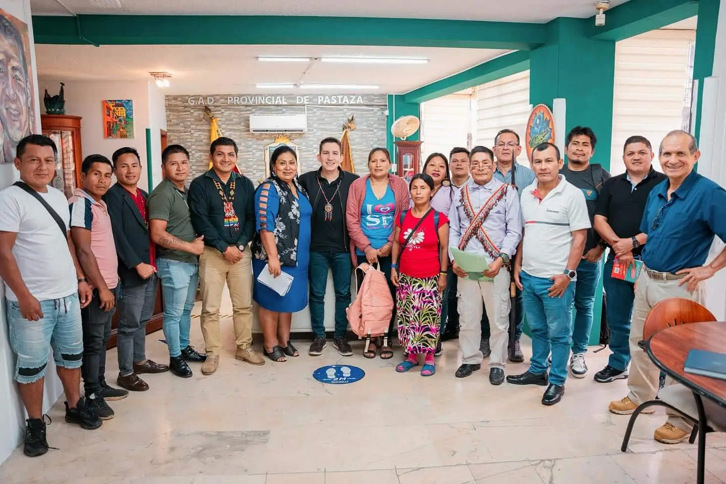 André Granda, prefecto de Pastaza, recibió la visita de representantes y ciudadanos del sector Shuar.
