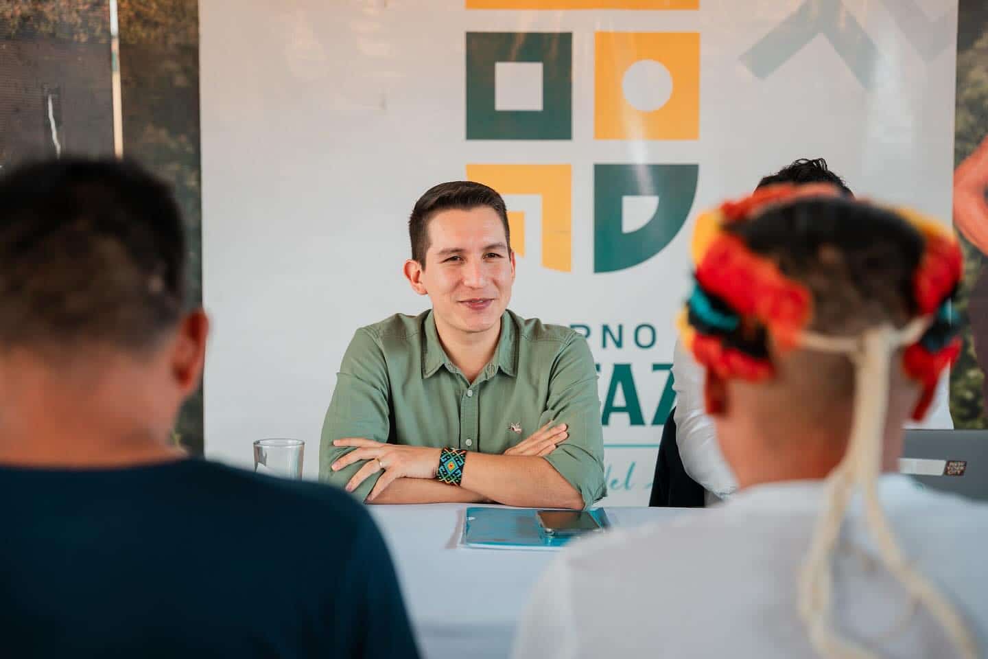 Vecinos, delegaciones, comunidades y más, son atendidas por el prefecto de Pastaza en la Plaza del Ánimo