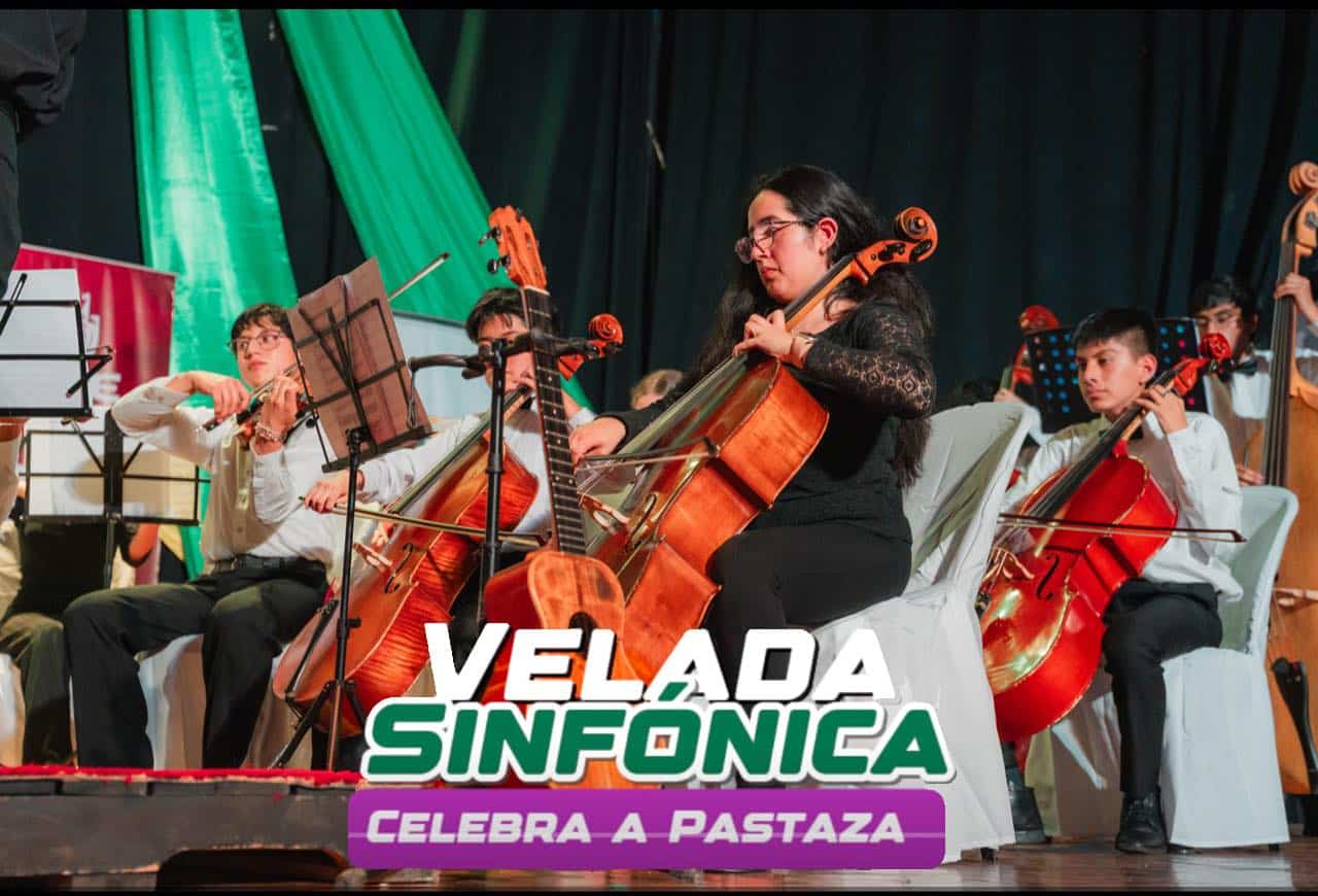Una noche inolvidable de sinfonía iluminó la Casa de la Cultura Núcleo de Pastaza, en el marco de los 66 años de provincialización.