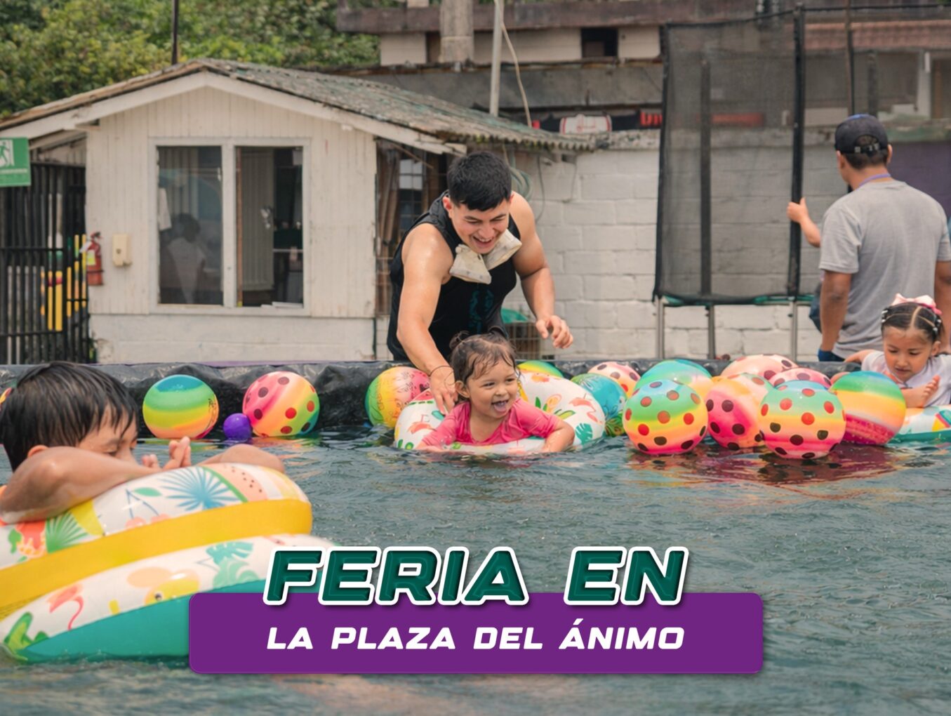 La Plaza del Ánimo vuelve a brilla  con la gran feria de emprendimientos.