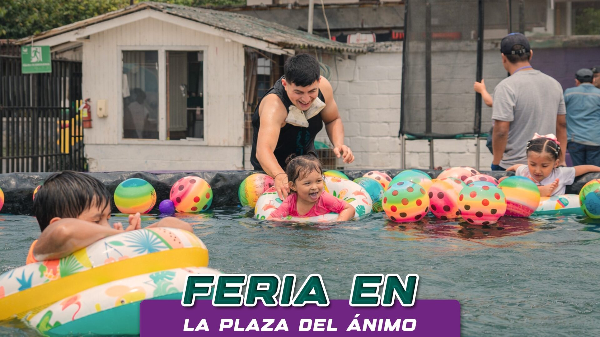 La Plaza del Ánimo vuelve a brilla  con la gran feria de emprendimientos.